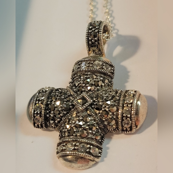 Jewelry - Vintage Maltese Marcasite & CZ Fine Silver Pendant & 925 Chain